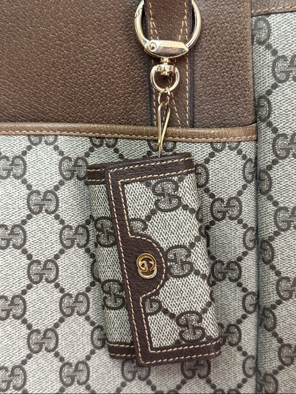 Gucci Beige and Brown GG Canvas Key Wallet with Gold Logo